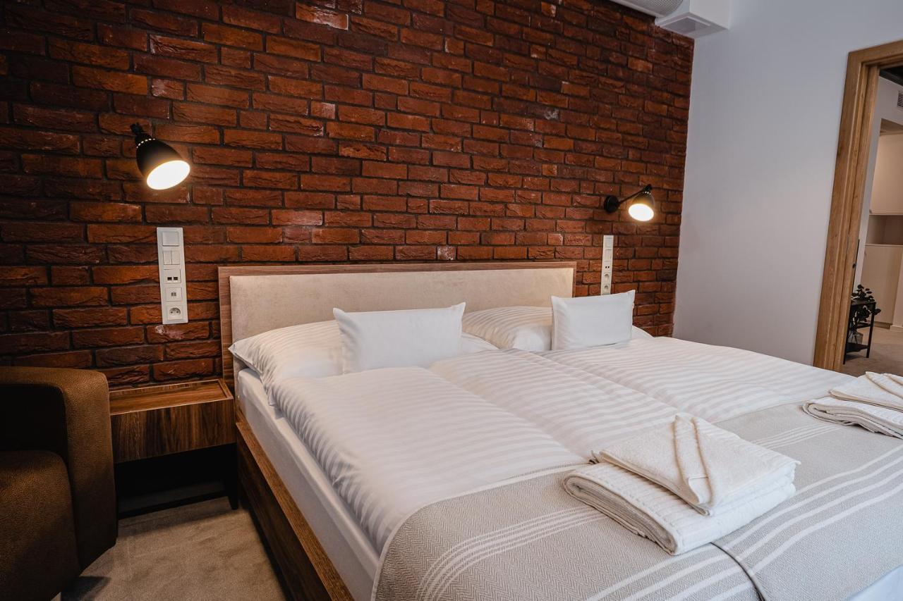 Garni Hotel Dock Bratislava Exterior foto